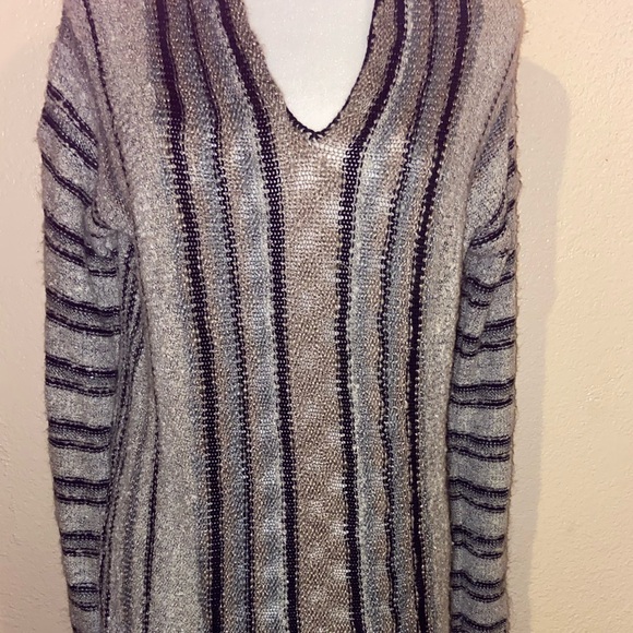 Snails and Cinnamon Baja Type Tunic with Hood - Picture 5 of 7